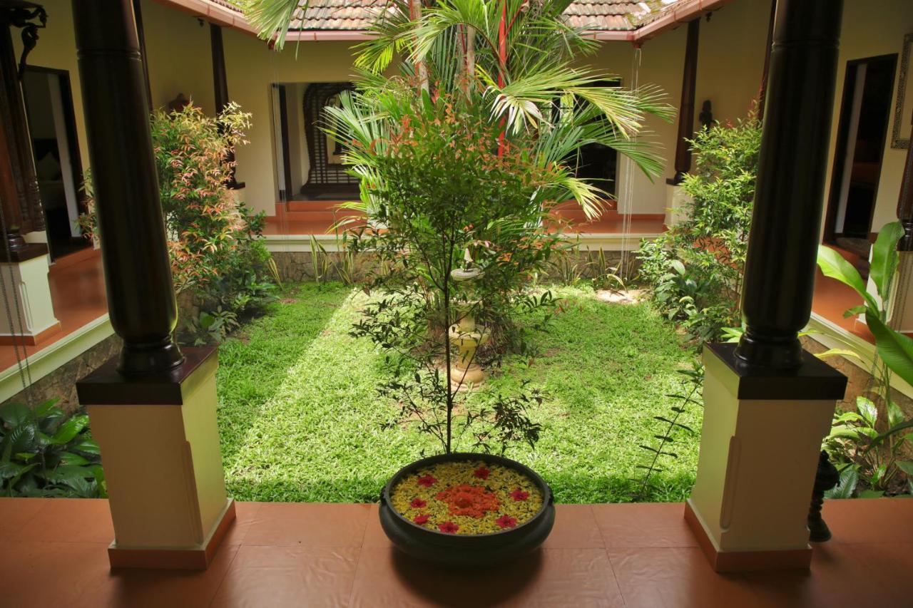 Вилла Madilina House North Paravur Экстерьер фото